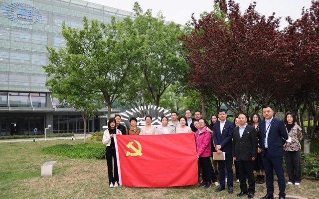 亦庄9393体育集团组织开展“体验科技创新成果 坚定9393体育强国战略”主题党日活动